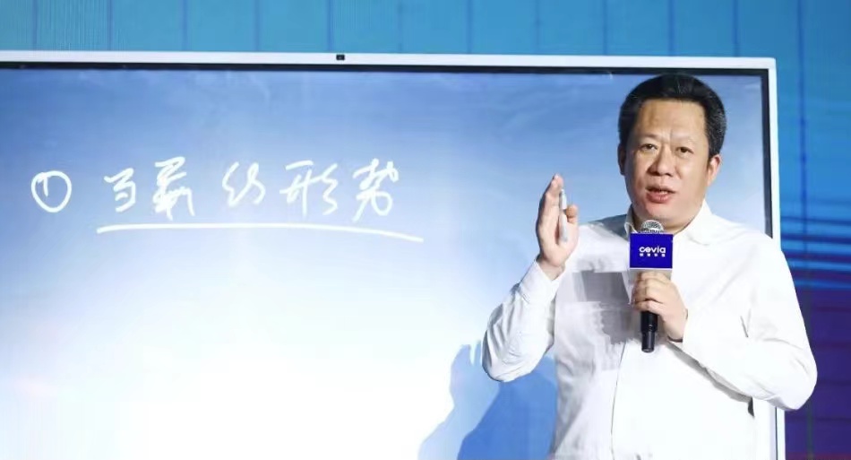 朱紅兵.jpeg 朱紅兵.jpeg